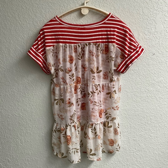 Umgee High/Low Top Red Striped Front Floral Sheer Back Blouse Women’s Size Small - Picture 3 of 11
